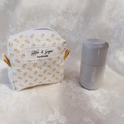 Dainty floral on-the-go mini