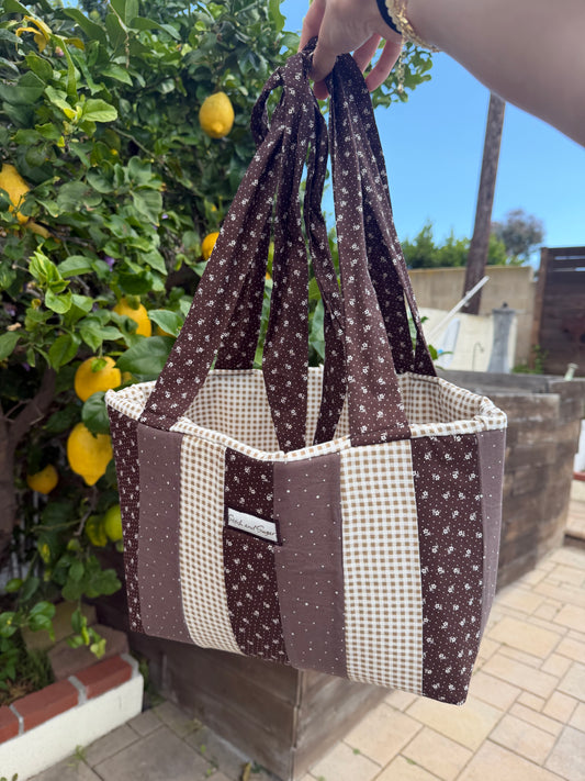 Surprise tote bag