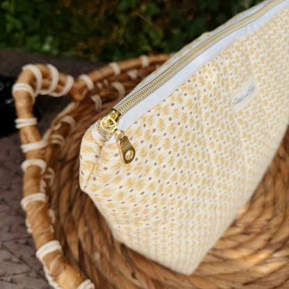 Honey Daisy Travel Bag