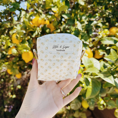 Dainty floral on-the-go mini