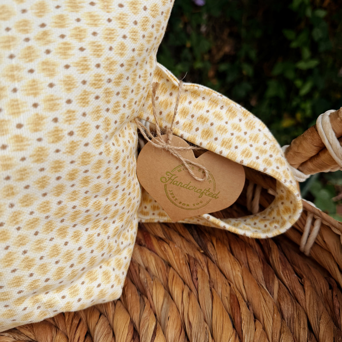 Honey Daisy Travel Bag