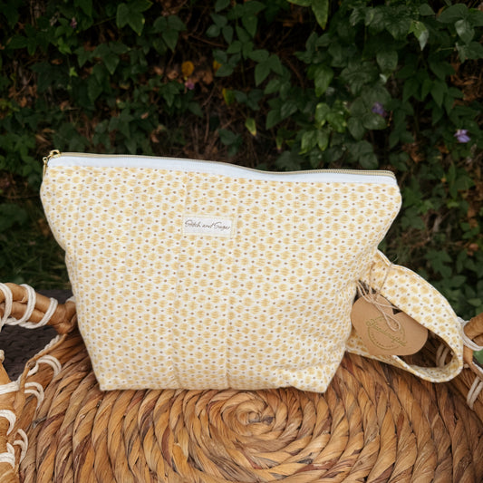 Honey Daisy Travel Bag