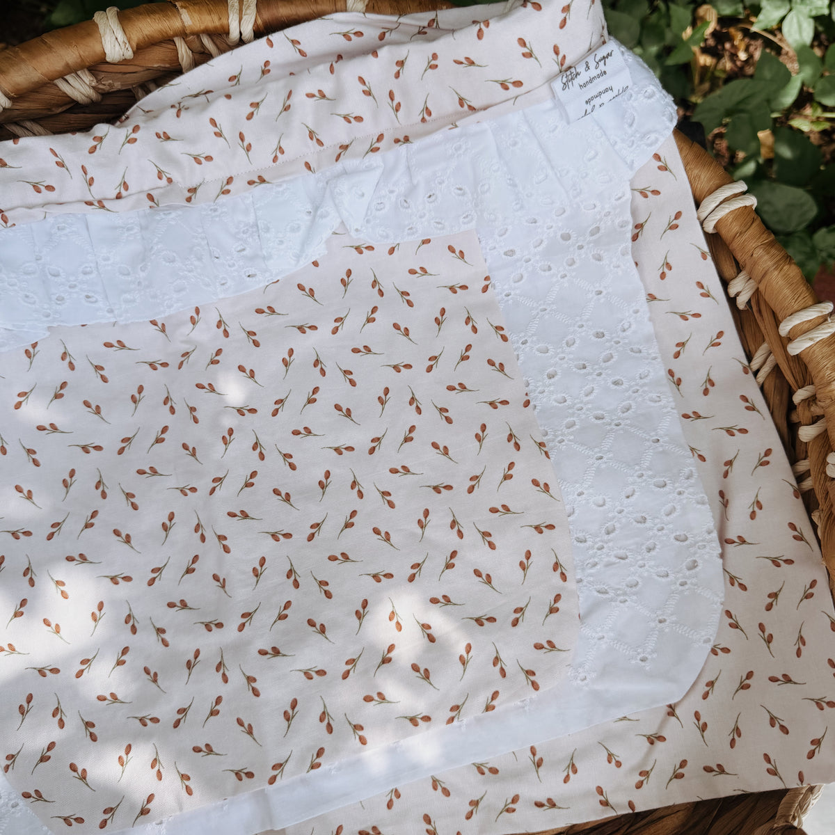 Dainty Tulip Apron