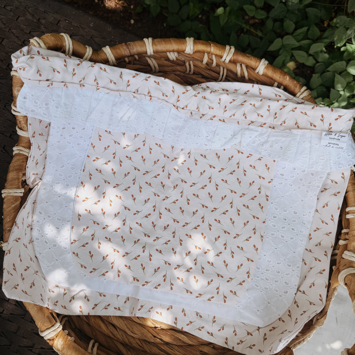 Dainty Tulip Apron