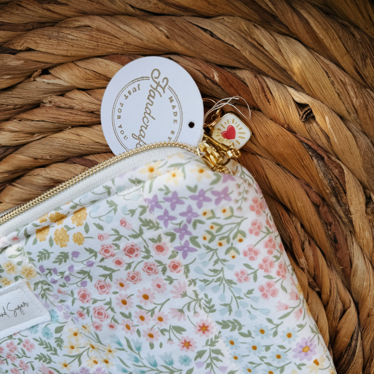 Dainty Spring Zipper Pouch