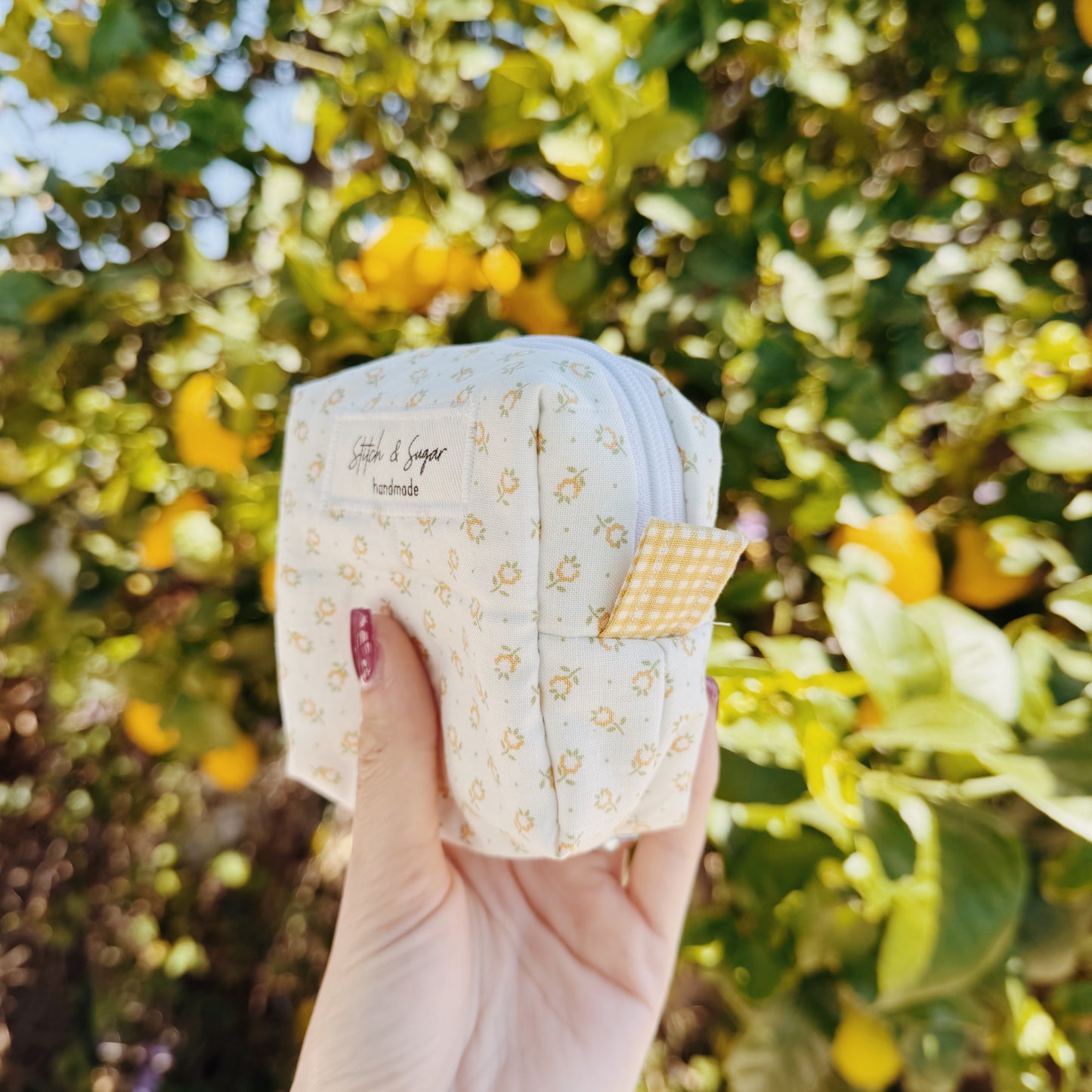 Dainty floral on-the-go mini