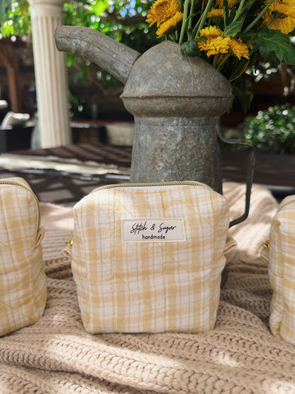 Lemon Buttercream Medium Carryall bag