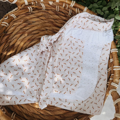 Dainty Tulip Apron