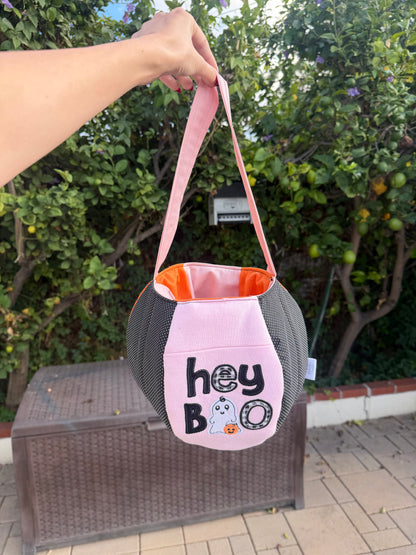 Trick or Treat bag - hey boo!