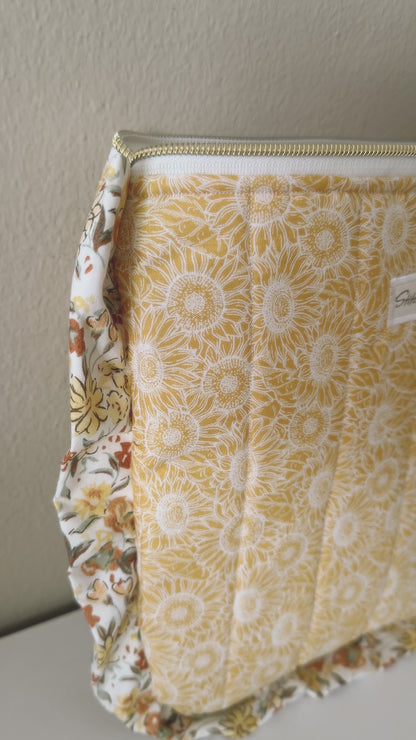 Springfields Ruffle Zipper Pouch