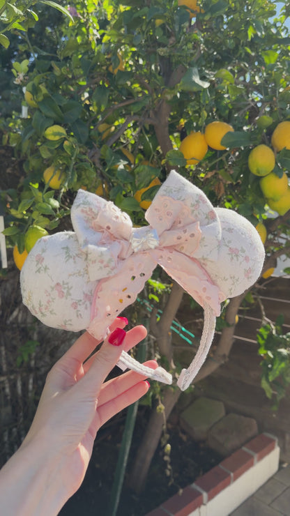 Blushing Garden Ears