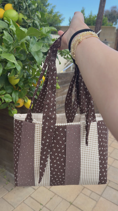 Surprise tote bag